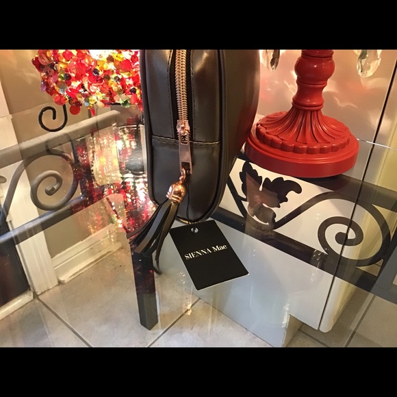 💋Sienna Mae Makeup Bag + Two Free Extras - Picture 3 of 6